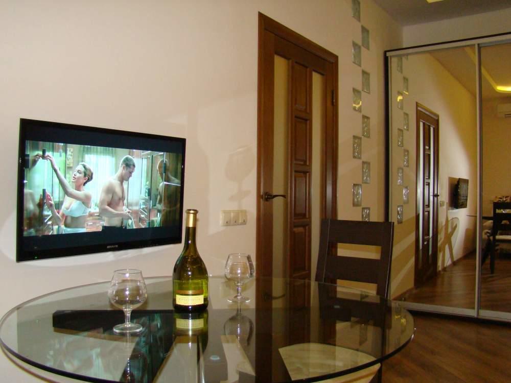 Pleasure Apartment Near Center Of Odessa Exteriör bild